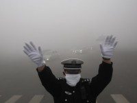 Невероятно! В Китае людям приходится покупать воздух для того чтобы ЖИТЬ!