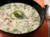 5 лучших рецептов холодных супов: то, что нужно жарким летом!