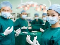 Вот почему хирурги носят синие или зеленые халаты, а не белые