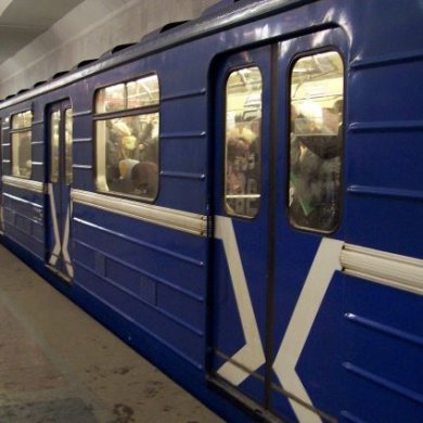 Картина в метро